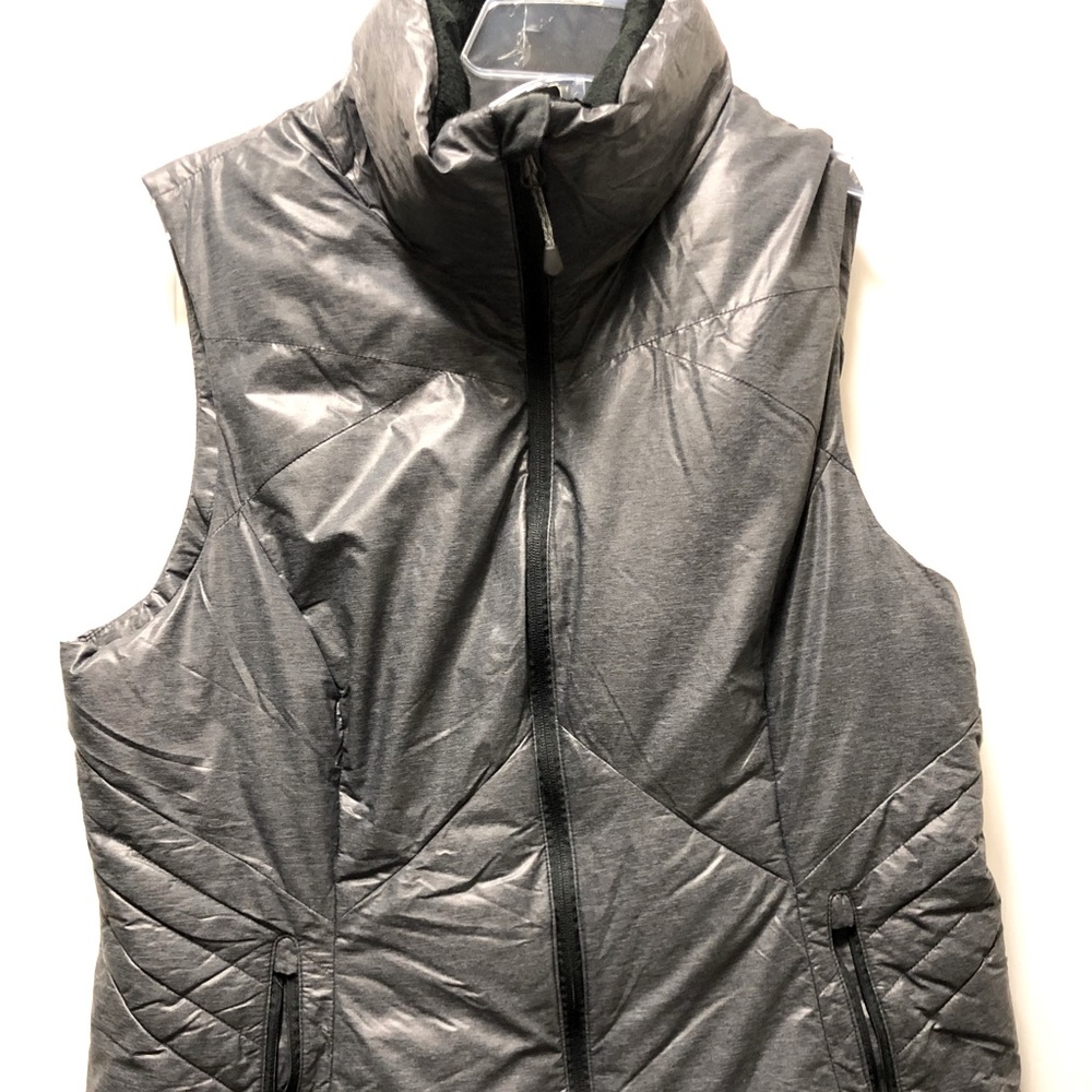 C9 by Champion gray no sleeve vest - Large - warm